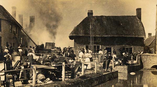 Two rows of buildings were destroyed, on either side of the High Street.Some furniture and effects were rescued thanks to the efforts of neighbours.