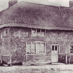 Potter’s General Storehouse survived the High Street Fire of 1910. It was later taken over by H.G Pink and finally Mr Witt, a butcher