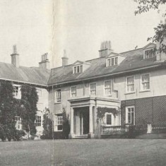 Bereleigh front entrance, 1918 Bereleigh front entrance, 1918, from the sales particulars.