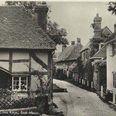 Cross Keys copyright Friths Cross Keys 'copyright Friths'