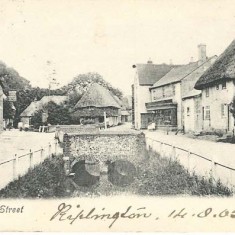High Street, 14-09-1905 Post card of High Street, 14-09-1905. Hockley Cottages, Parsons Stores &c