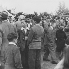 The crowd gathering on the Recreation Ground.