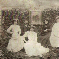 Love old photos earliest Harry Love with his mother Ellen McGregor and his three sisters, Ellen, Beatrice and Elizabeth.