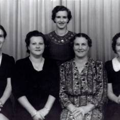 s Girls Harry Love’s family of girls, left to right, Marjorie, Helen, Hilda, Eileen and Ellen (nee Stephens)