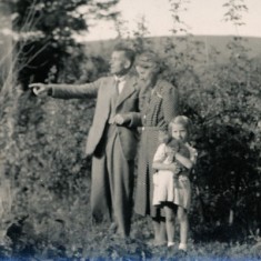 Ralph and Ruth Woodfield with daughter Olivia.