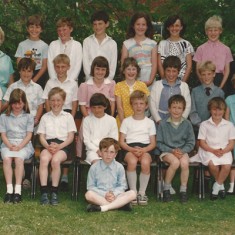 Schoolchildren in group 2 Class group with Rev Peter Wadsworth