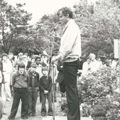 Simon Williams opening fete Simon Williams opening fete