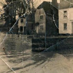 Bell Cottage & Barnards flooded 1953. Collection of '50s photos at Ye Olde George.