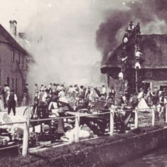 Fire at High Street 1910 It took an hour for the 'engineers' of Petersfield fire brigade to arrive, and villagers formed a human chain to feed water from the river to the blaze, with ladders on the roof of Potter's General Warehouse.