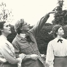 Leading members of cast of 'Enemy of the People' Leading members of cast of 'Enemy of the People', Court House Players, in Court House garden. Isobel Valentine Dykes, Alastair Langlands,