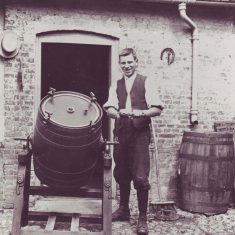 Man with barrel Publican, possibly at The George Inn