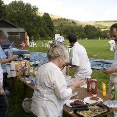 Simon Edsall in barbecue queue 2008 Simon Edsall in barbecue queue 2008